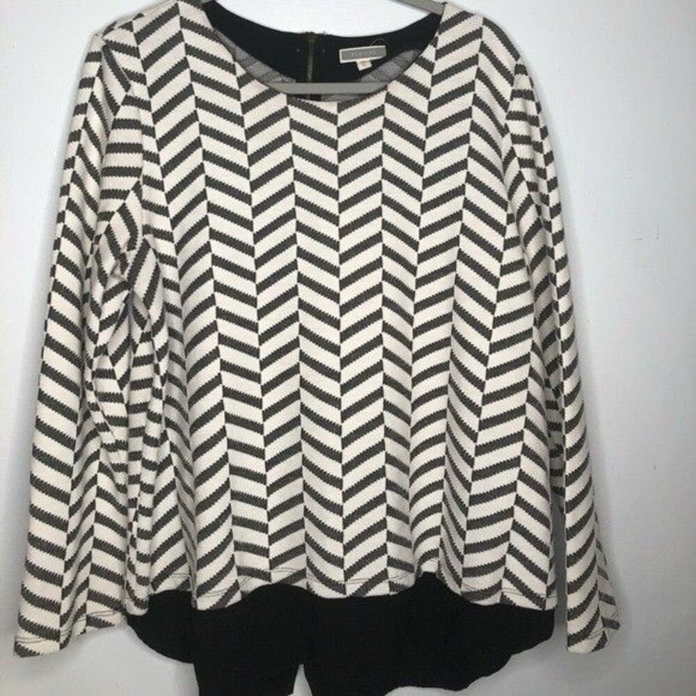 Pleione Womens Top Blouse Size XL Chevron Geometric White black 3/4 sleeves